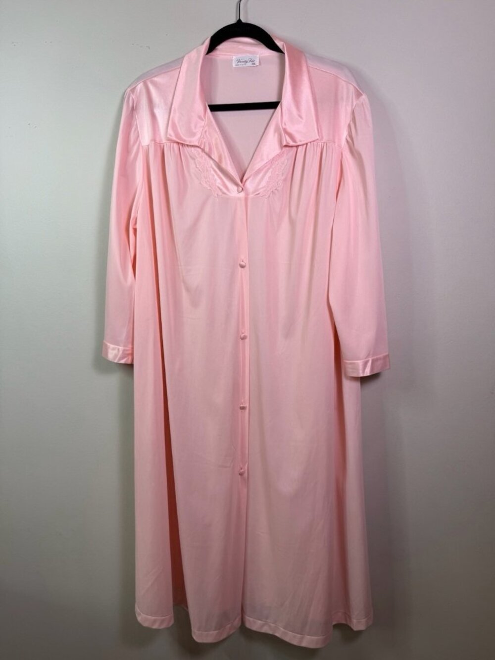 VTG Vanity Fair Satin Robe Night Gown Size XXL Button Down Pink Made in USA
